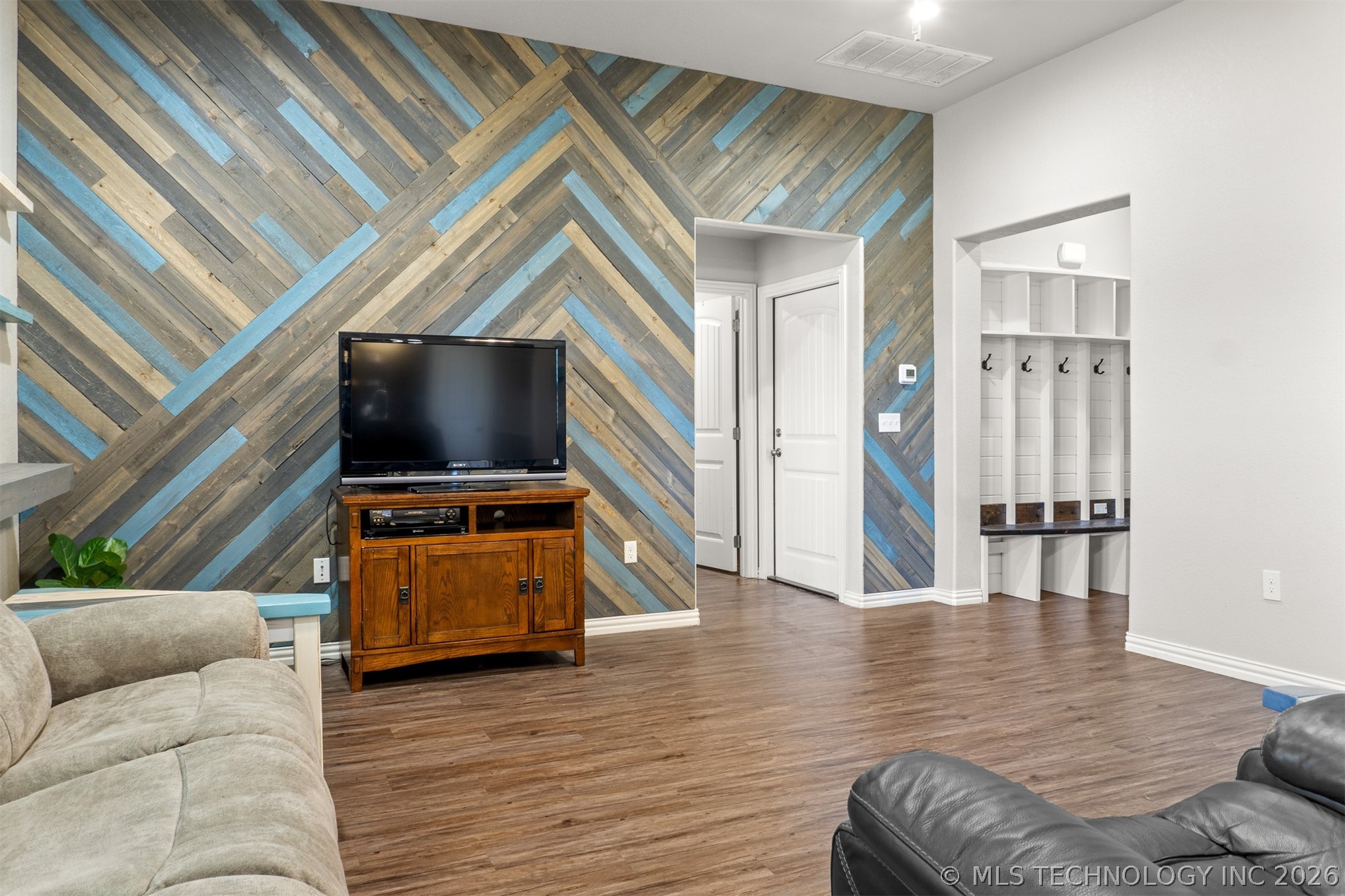 3400 Lazy Property Photo 10