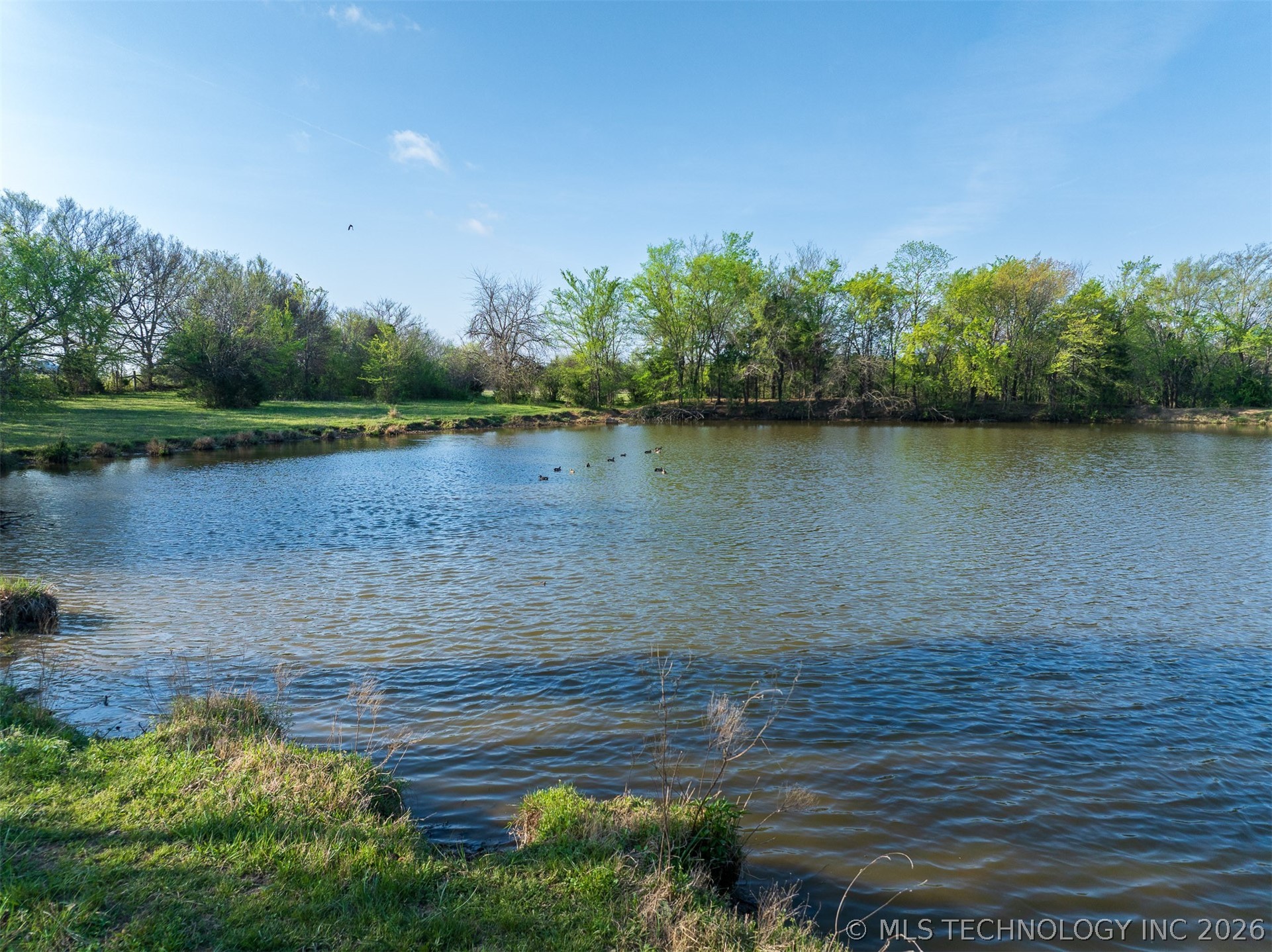 570 E 1120 Road Property Photo 8