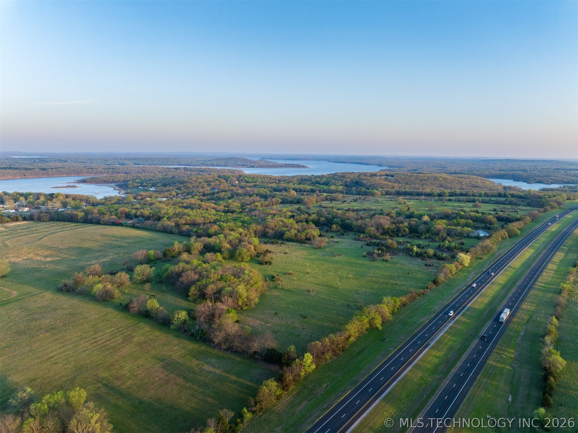 570 E 1120 Road Property Photo 20