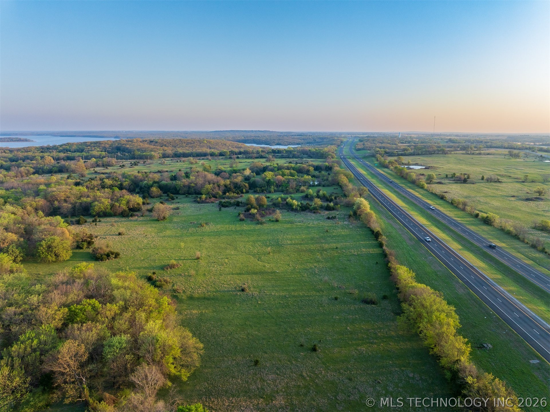 570 E 1120 Road Property Photo 21