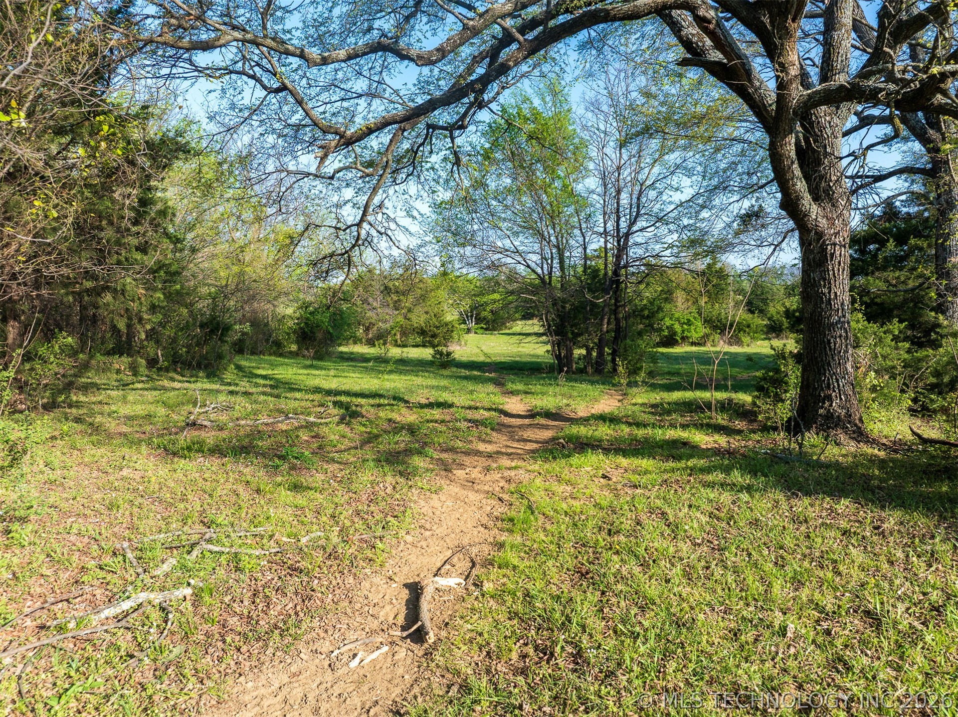 570 E 1120 Road Property Photo 40