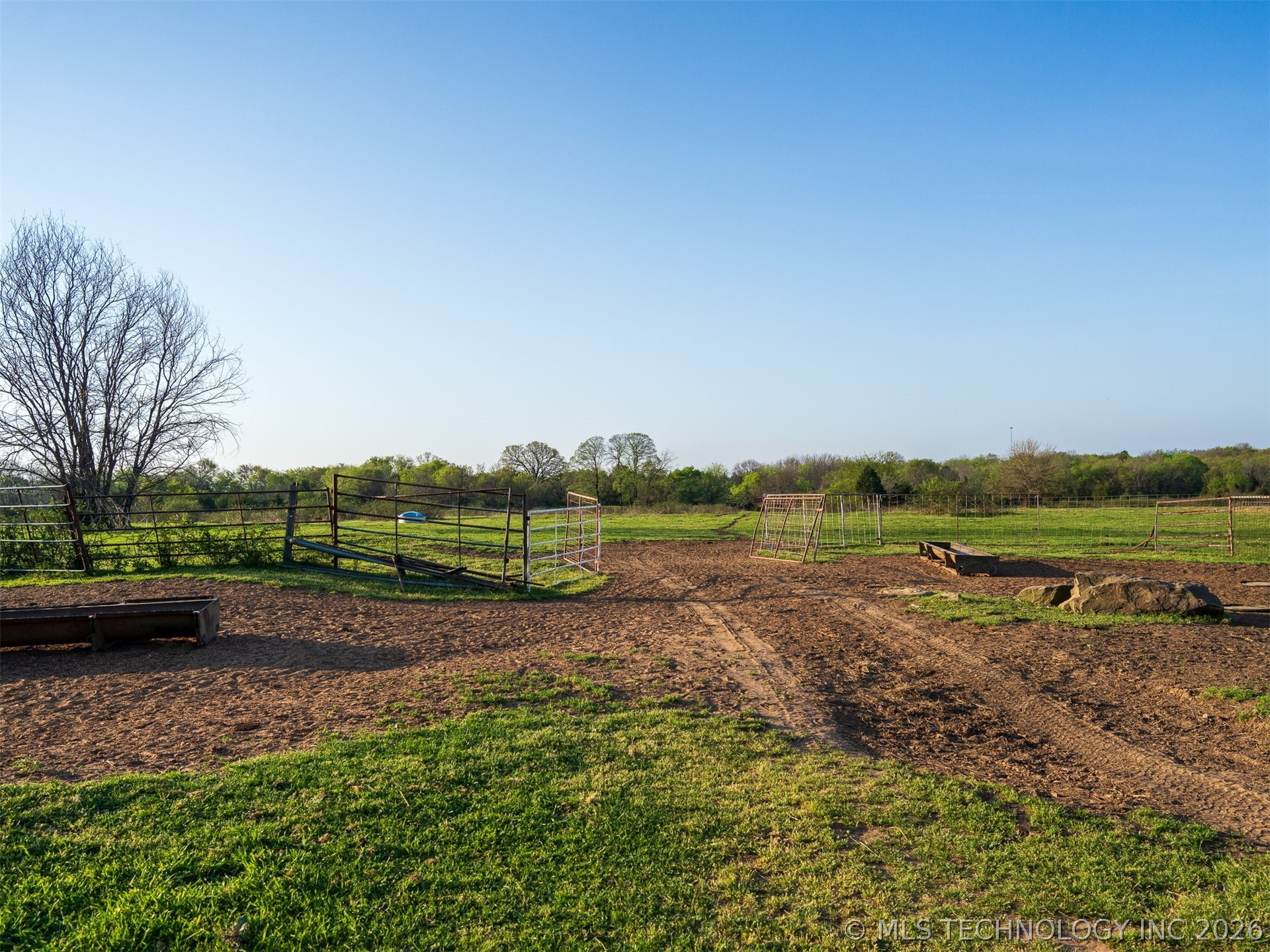 570 E 1120 Road Property Photo 50