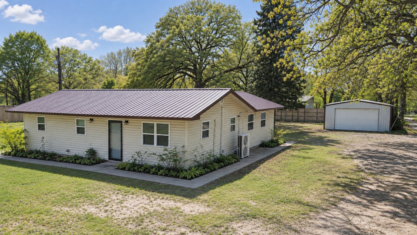 420502 E 1170 Road Property Photo 1