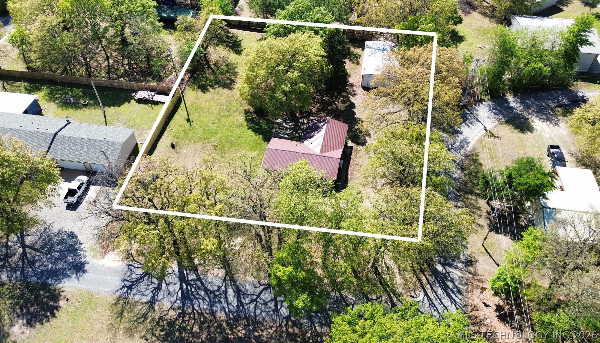 420502 E 1170 Road Property Photo 3