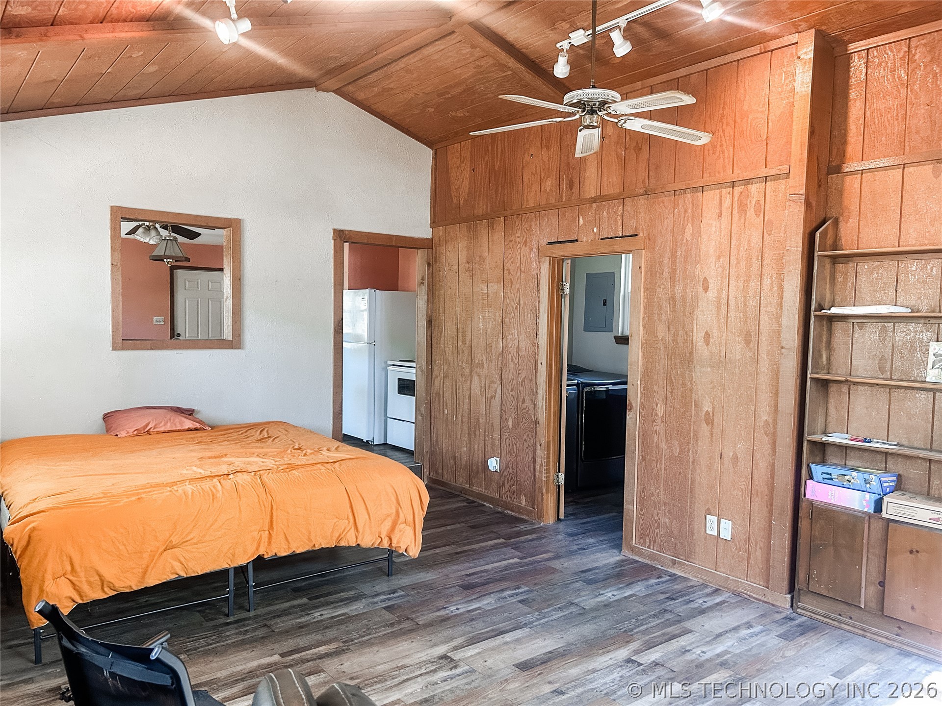 420502 E 1170 Road Property Photo 7