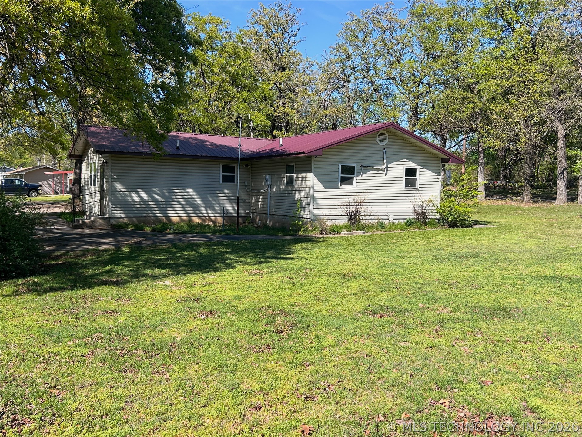420502 E 1170 Road Property Photo 26