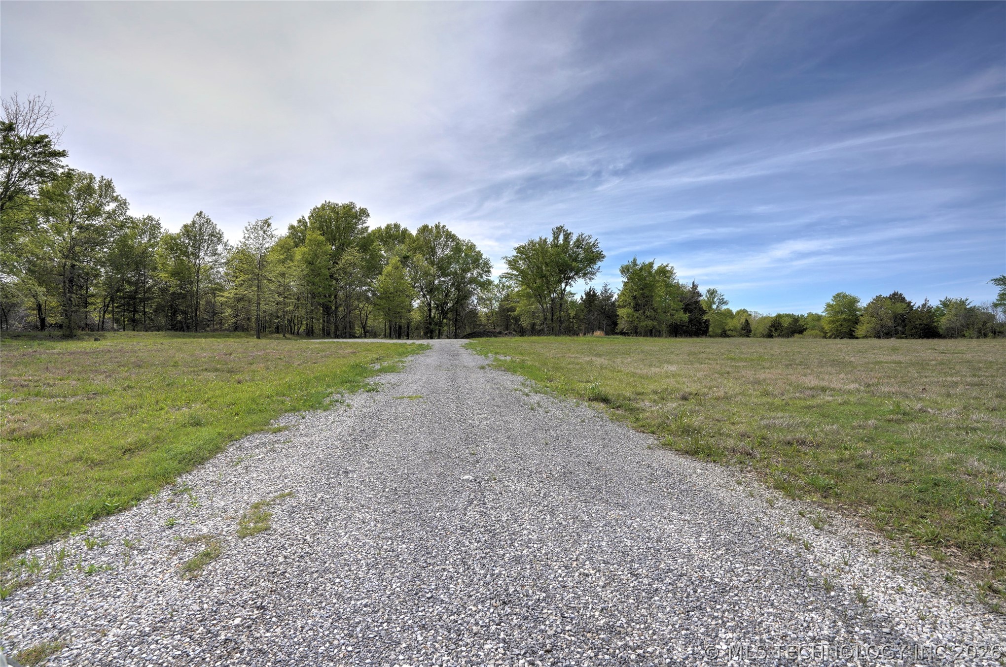 E 35th Street Property Photo 18