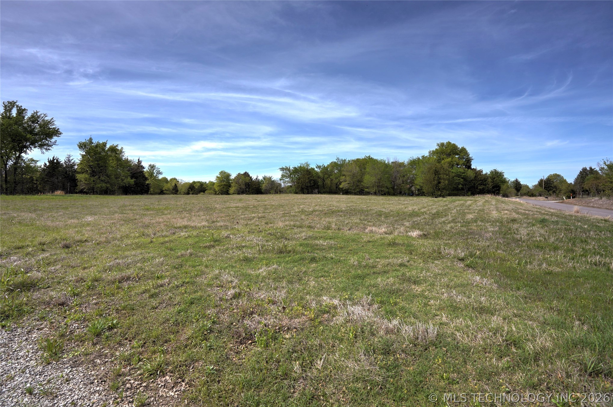 E 35th Street Property Photo 19