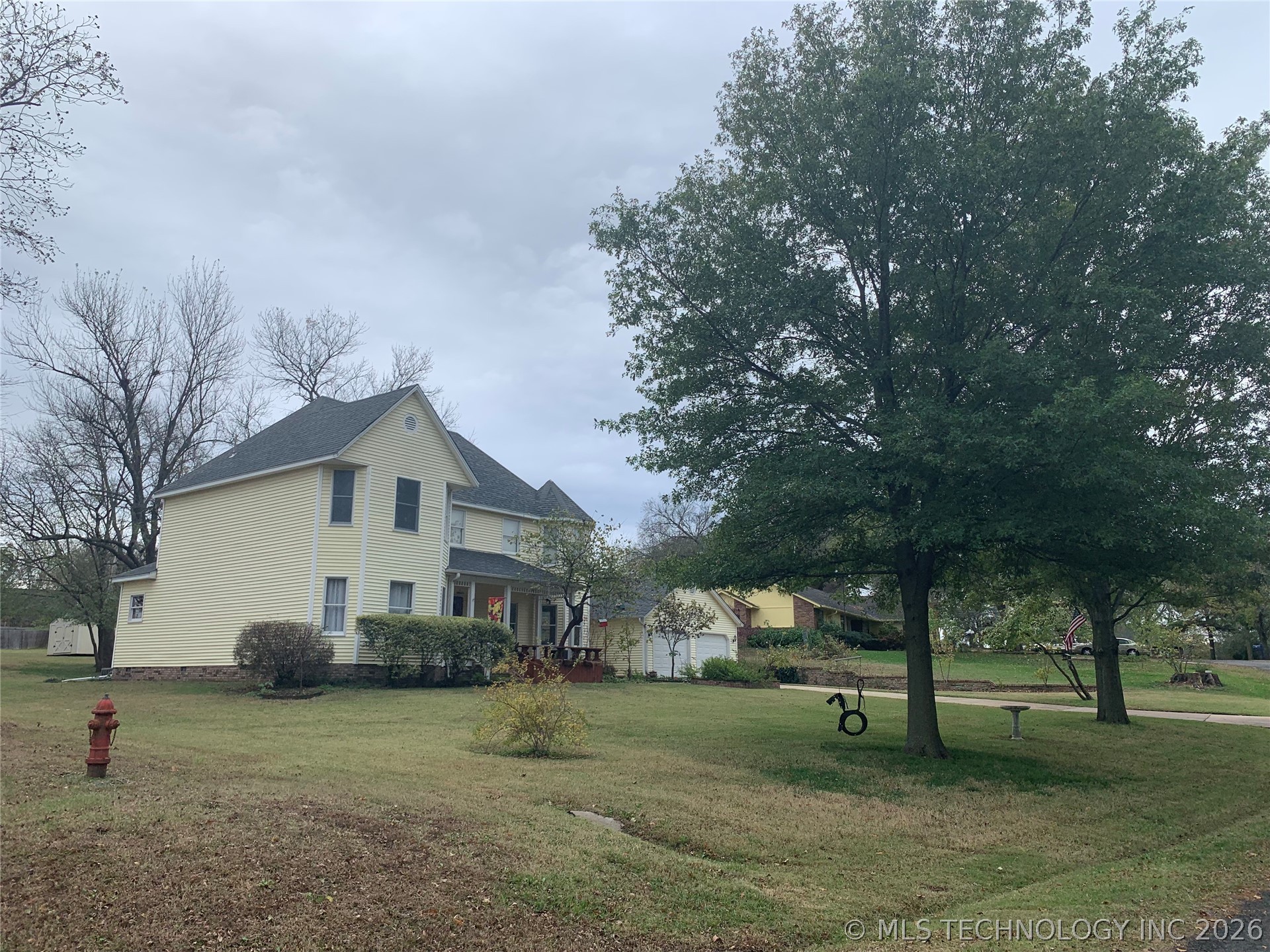 1113 Deer Creek Property Photo 3