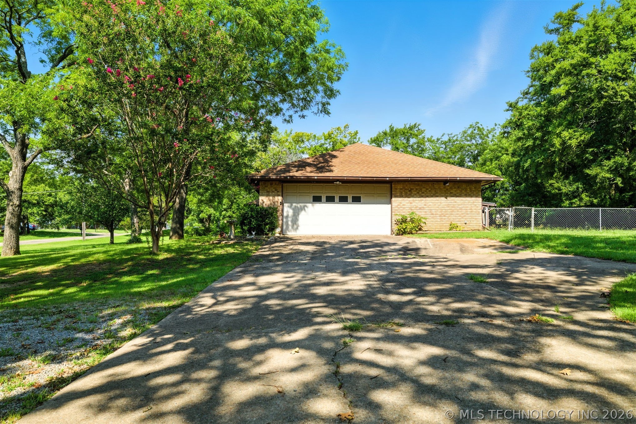 5616 Stonecreek Property Photo 6