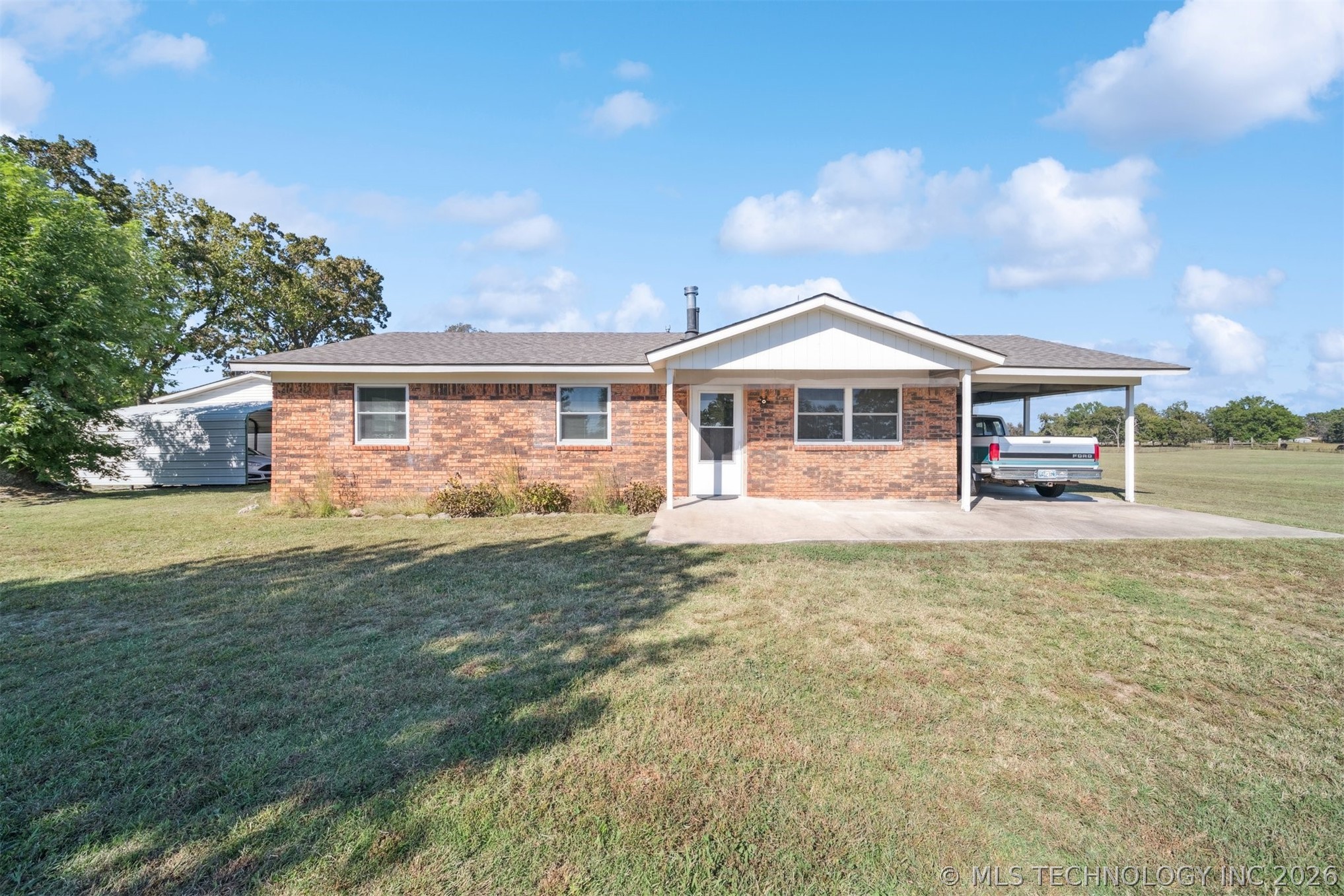 1254 N 4428 Road Property Photo 3