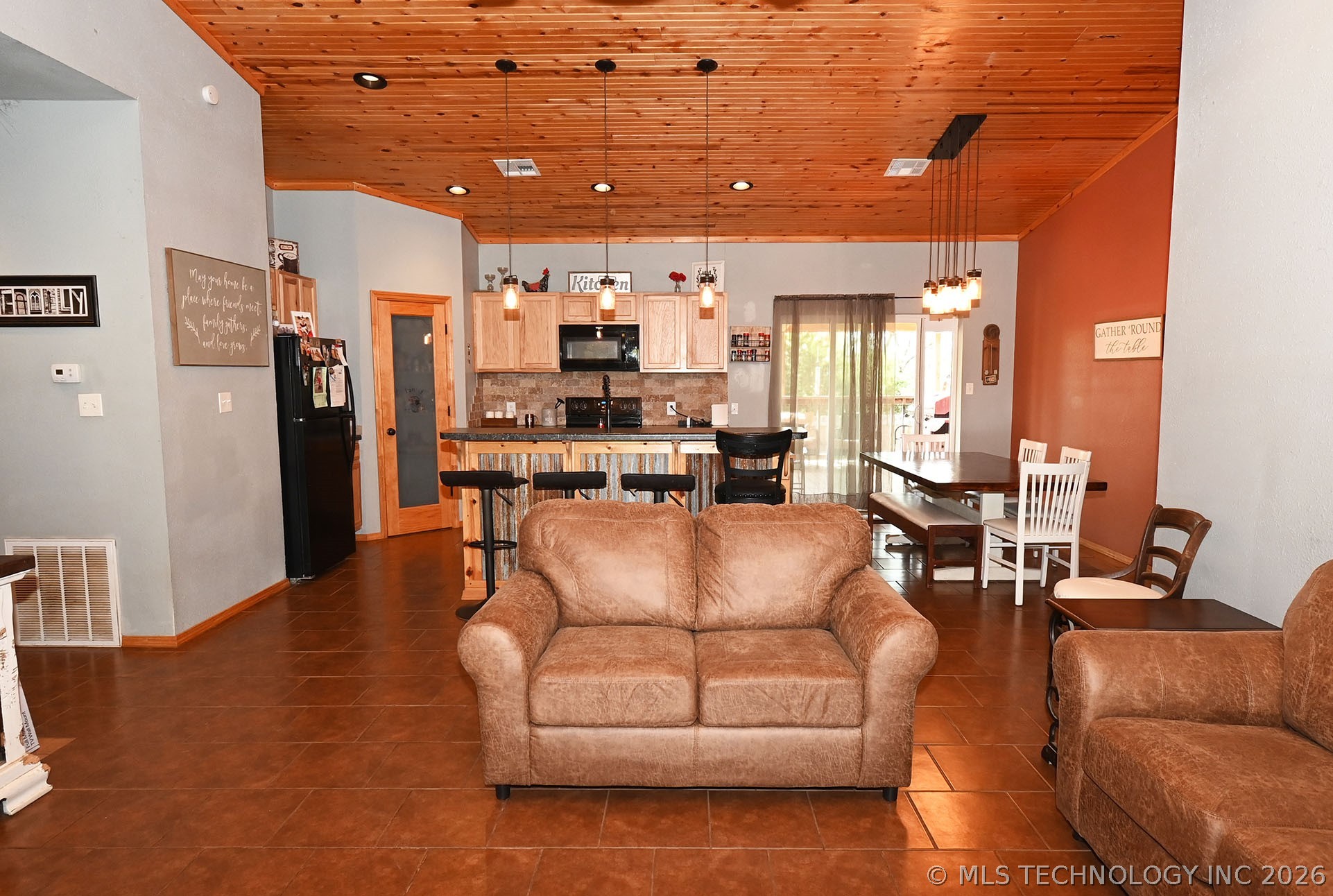449272 E 982 Road Property Photo 5