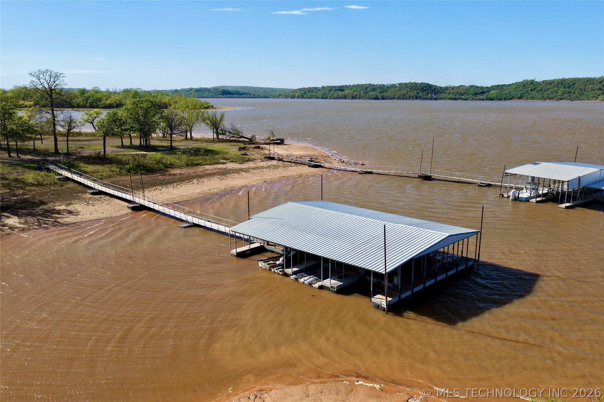 25 E Shoreline Drive Property Photo 12