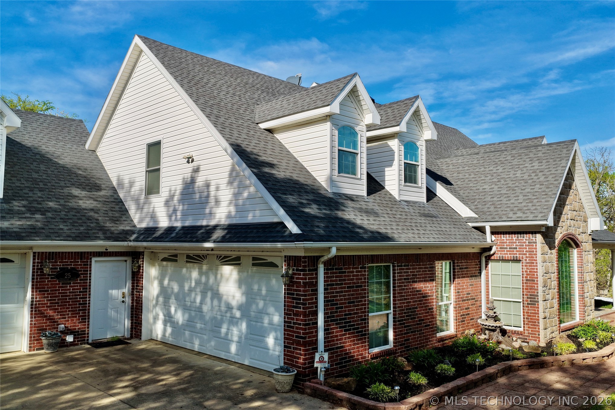 25 E Shoreline Drive Property Photo 15