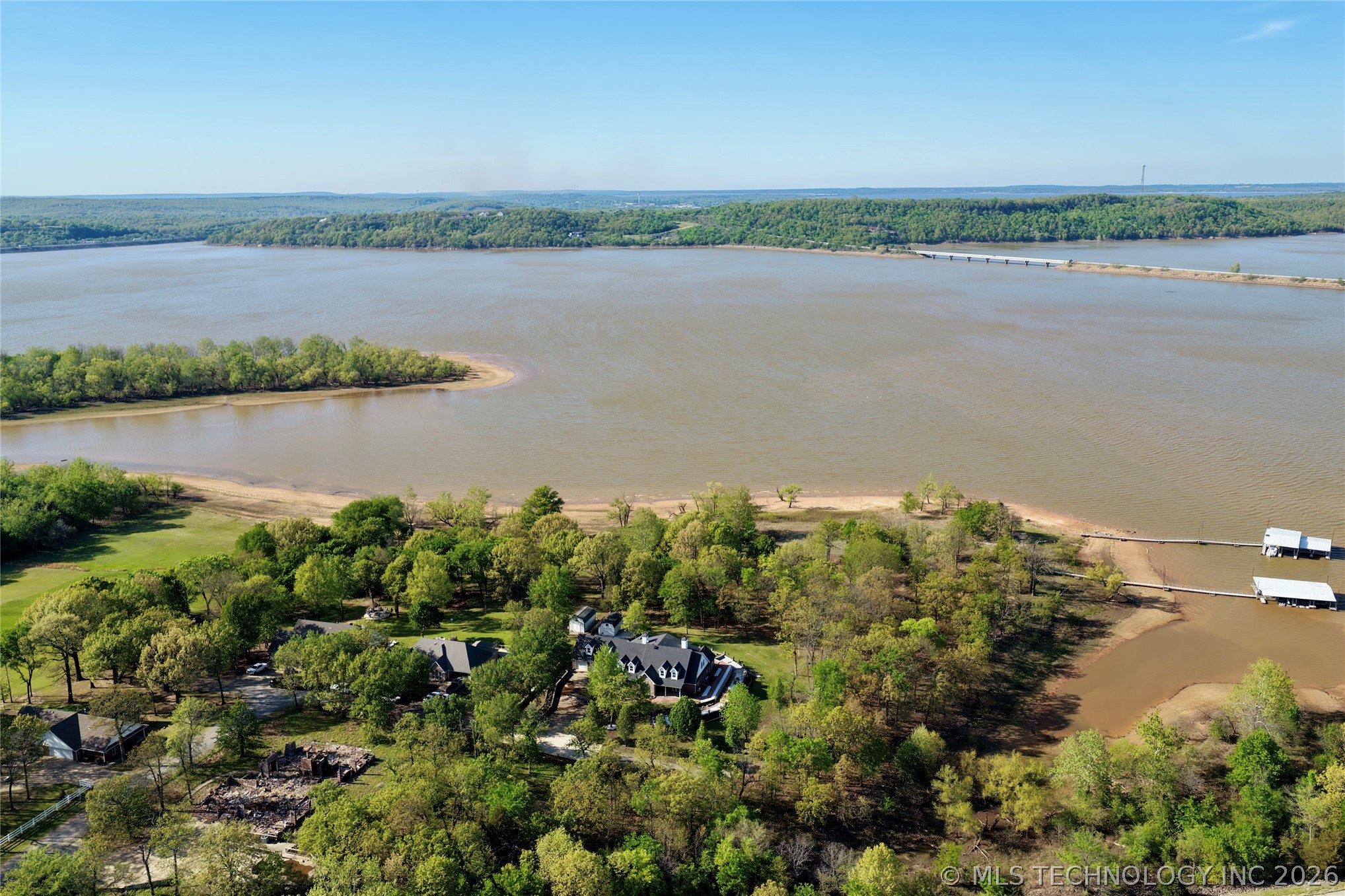 25 E Shoreline Drive Property Photo 21