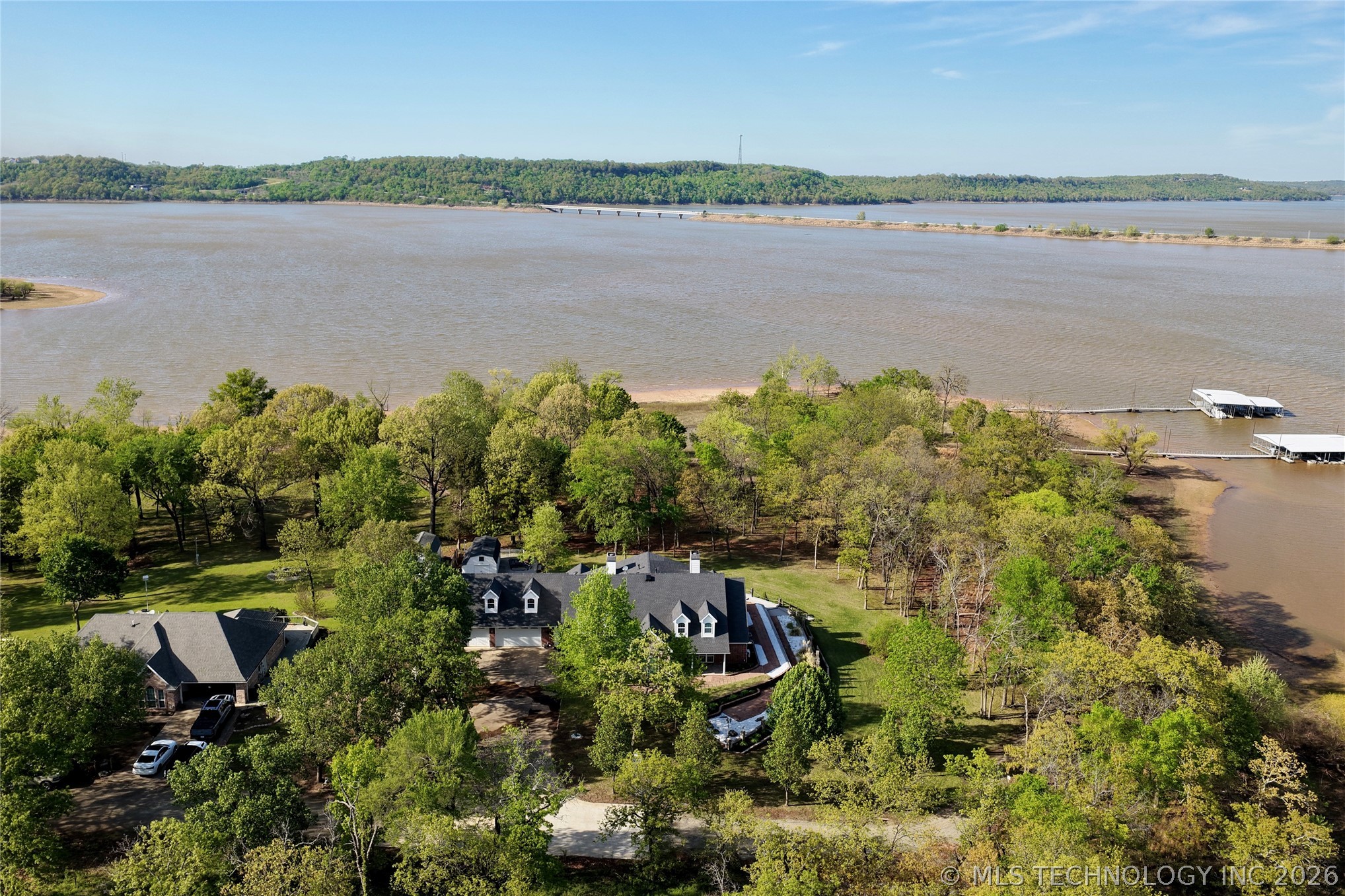25 E Shoreline Drive Property Photo 22