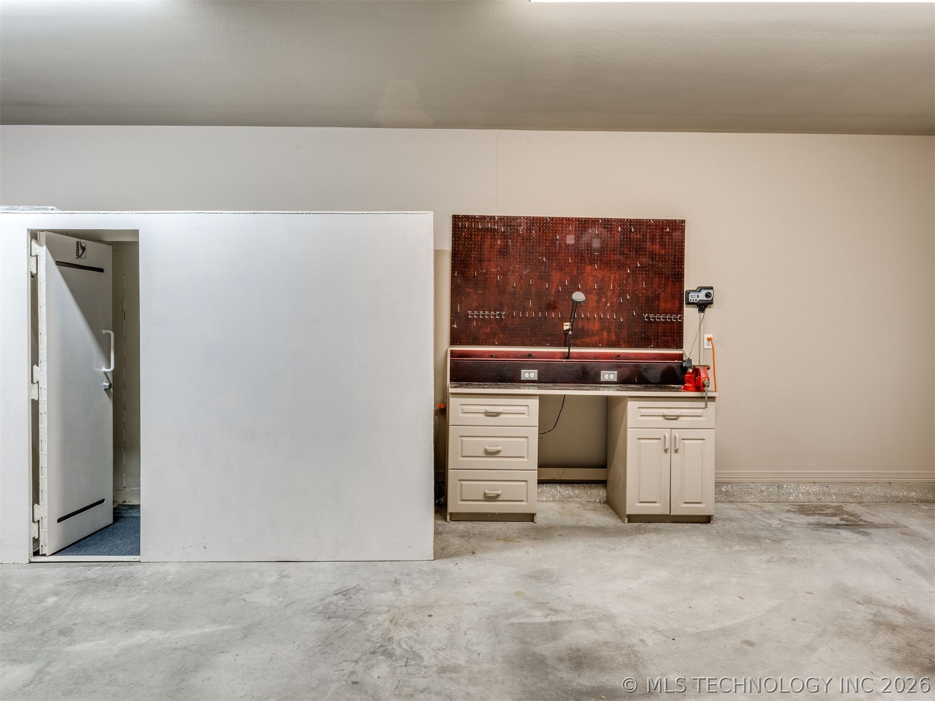 14850 S Vandalia Avenue Property Photo 33