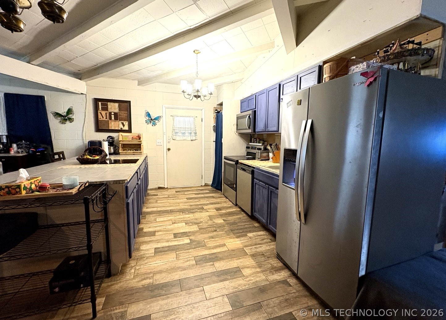 366 Main Street Property Photo 9