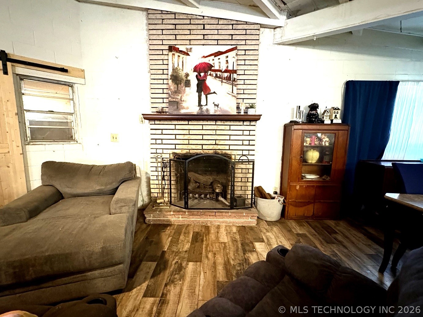 366 Main Street Property Photo 6