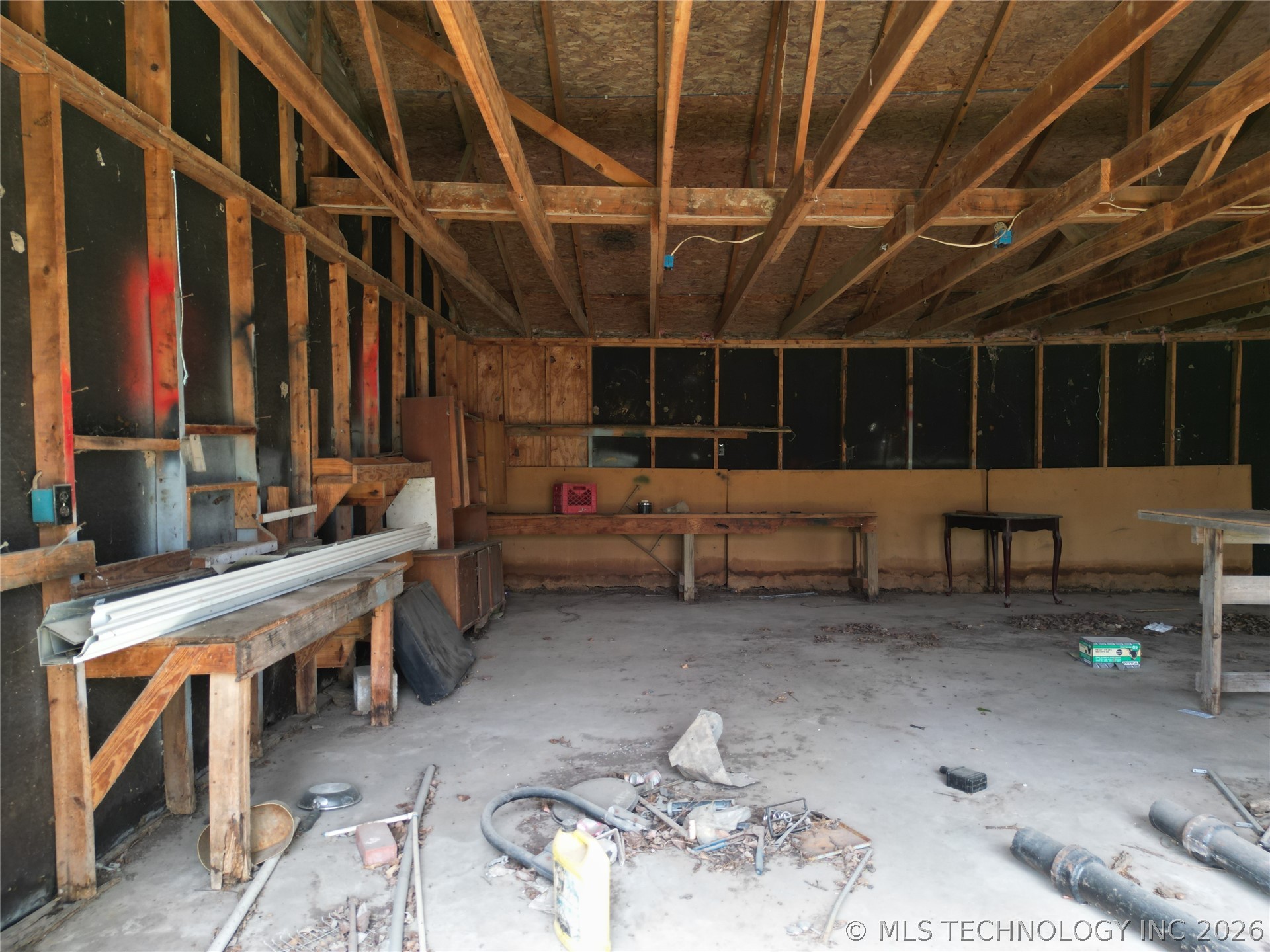 523 S Broadway Property Photo 10