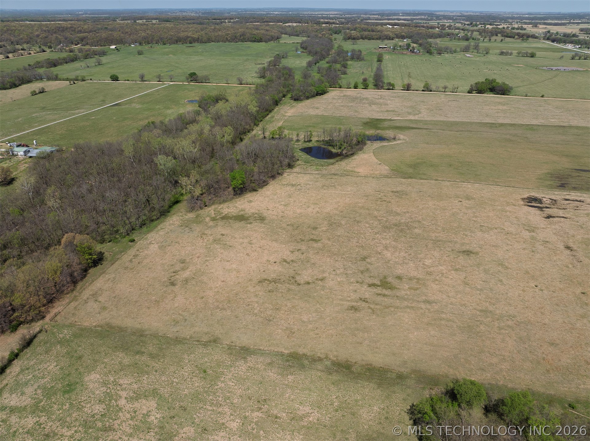 E 330 Road Property Photo 9