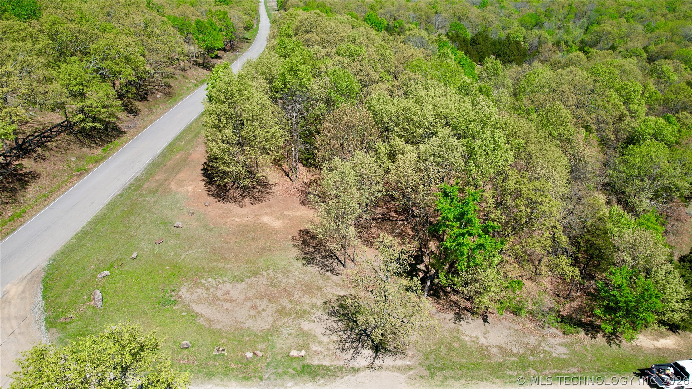 22 Duchess Creek Property Photo 7