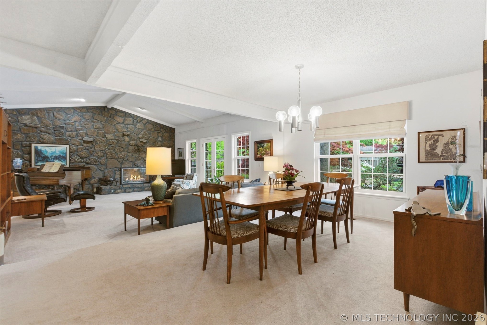 508 Meadowood Drive Property Photo 7