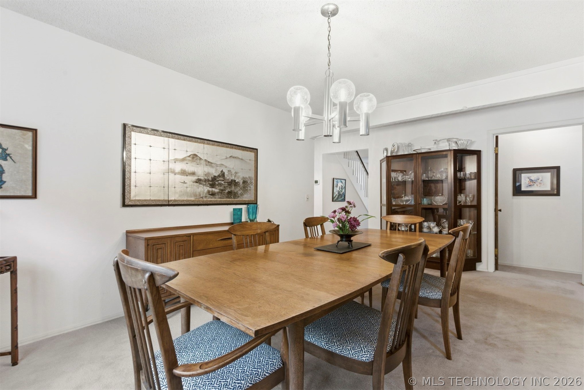 508 Meadowood Drive Property Photo 8
