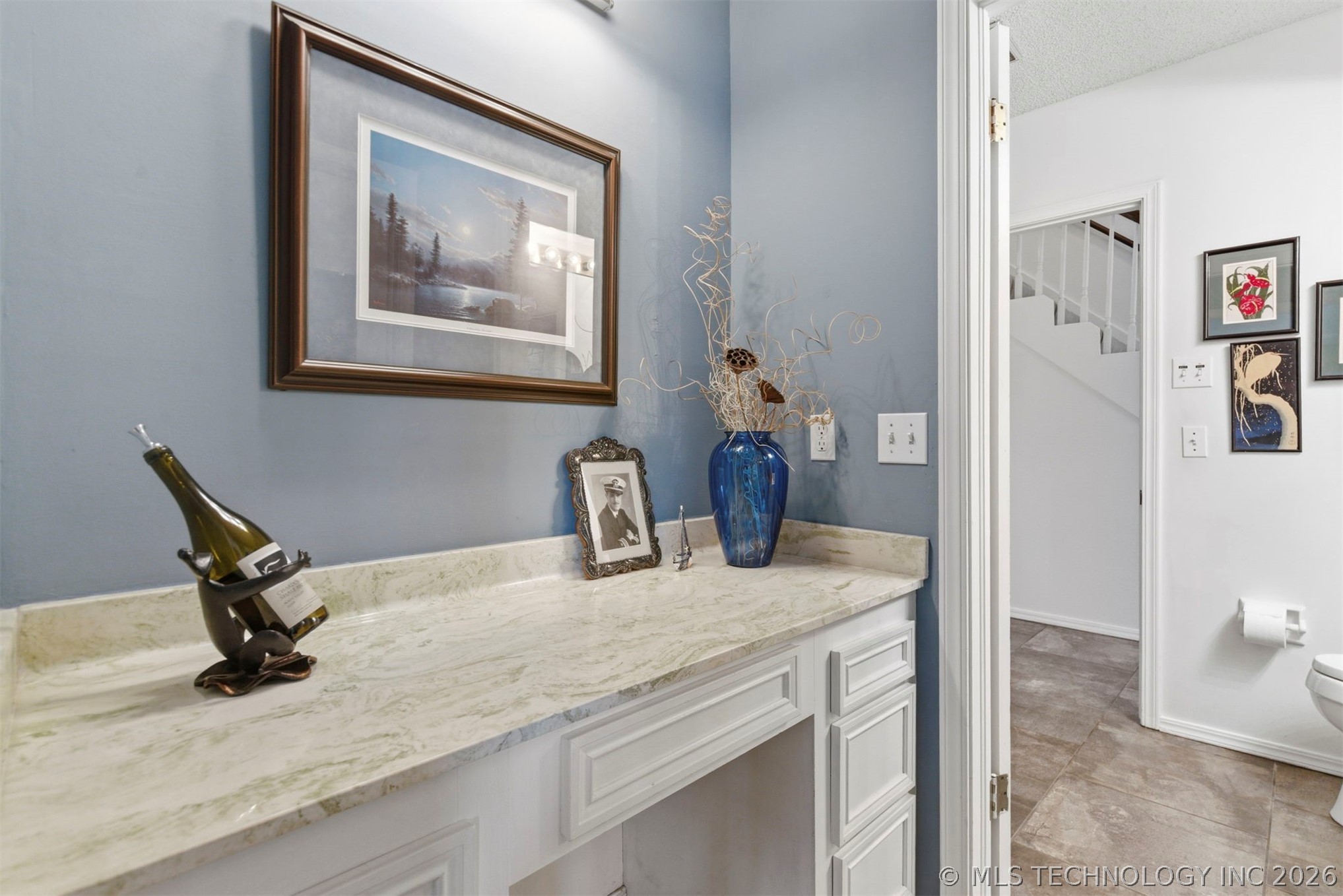 508 Meadowood Drive Property Photo 17
