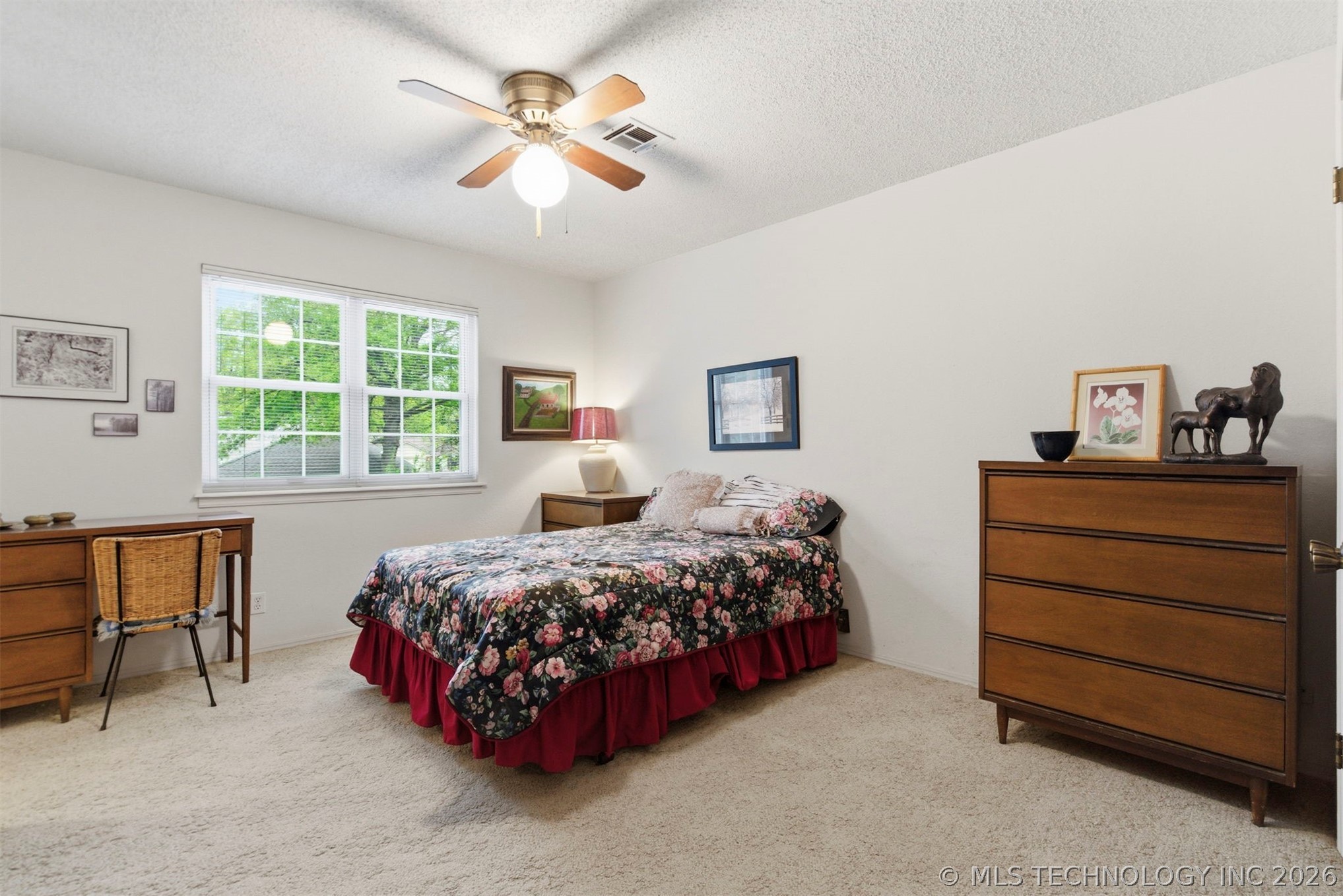 508 Meadowood Drive Property Photo 25
