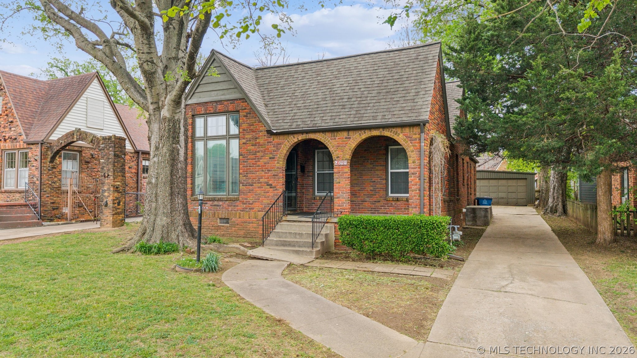 2608 E 13th Place Property Photo 1