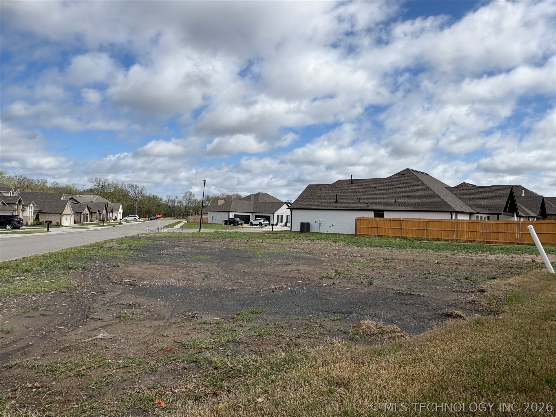 2036 E 129th Place S Property Photo 1