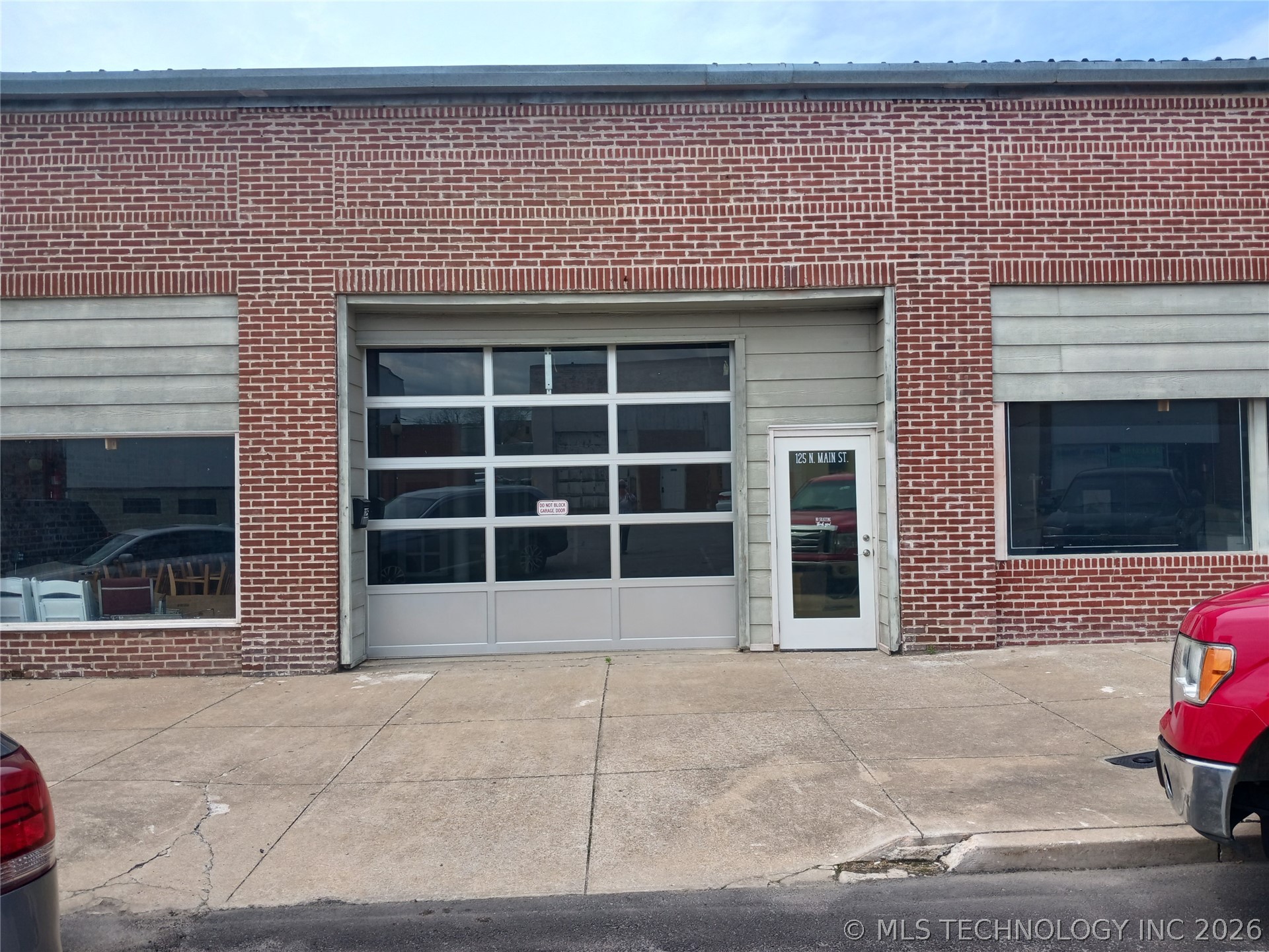 125 N Main Street Property Photo 3
