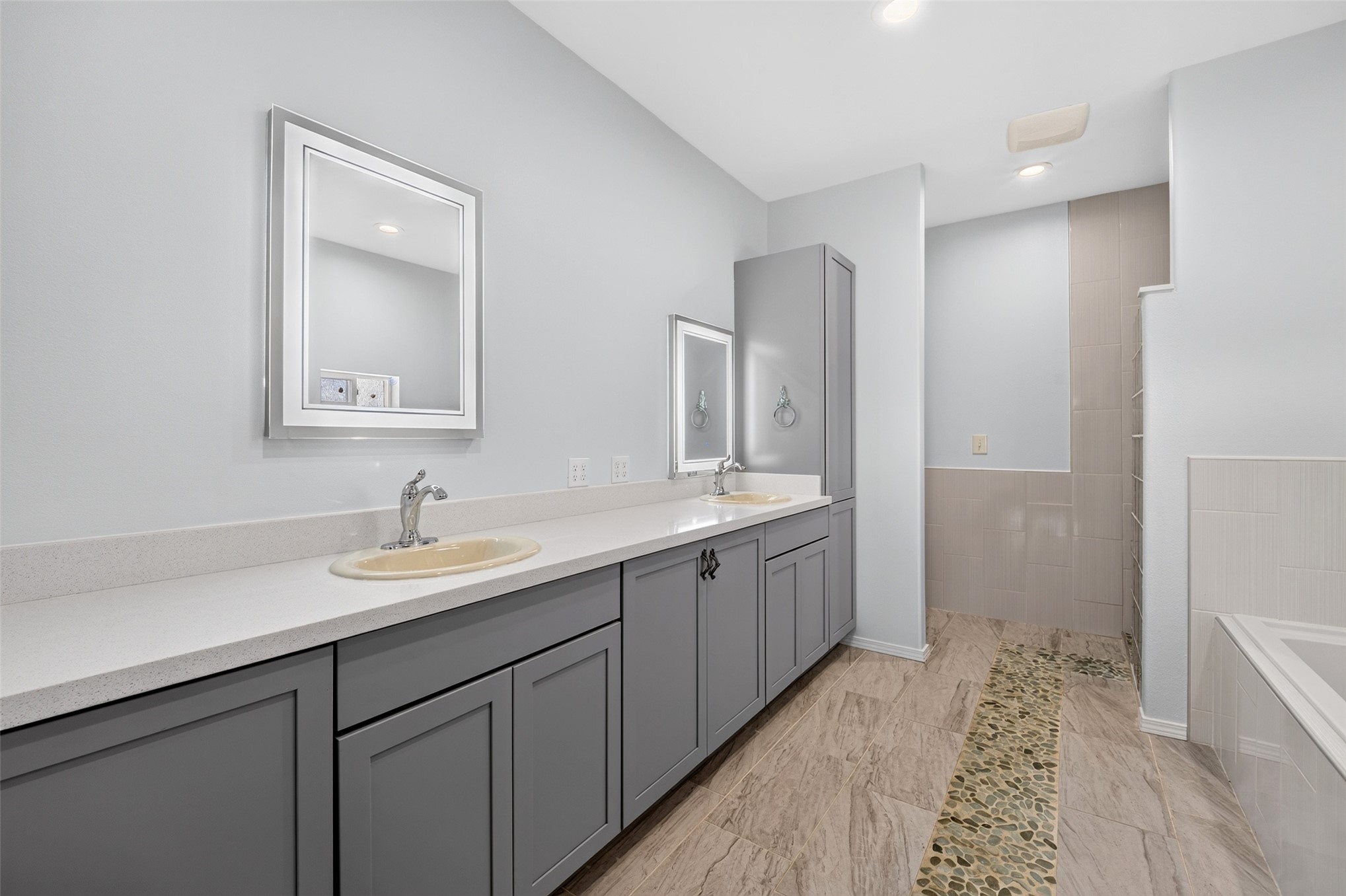 4127 New Prue Road Property Photo 27