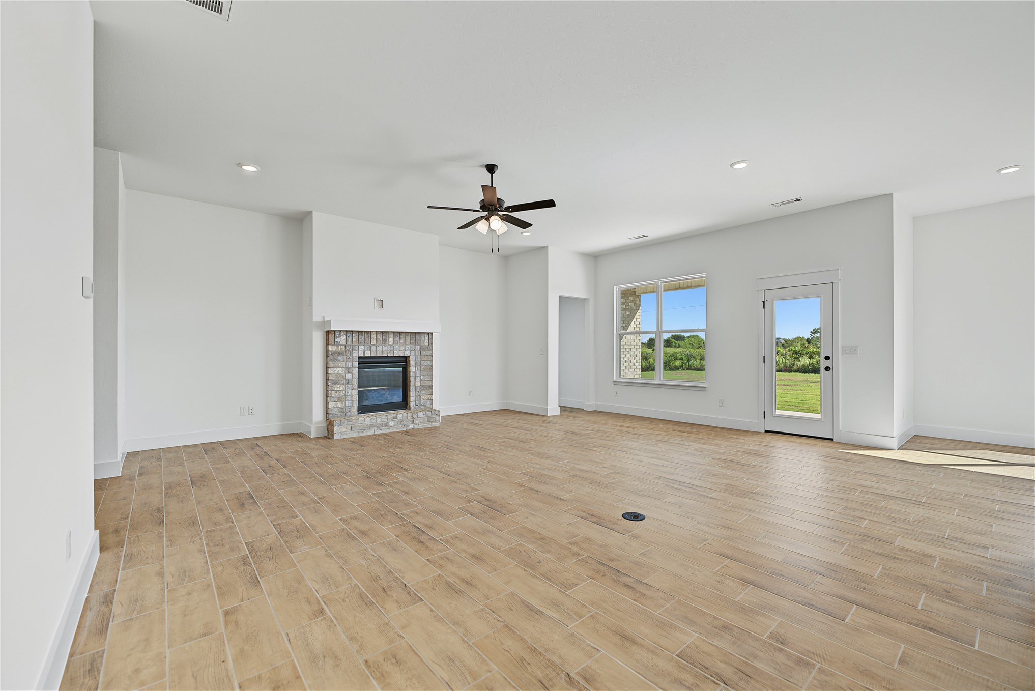 6013 N 30th Street Property Photo 6