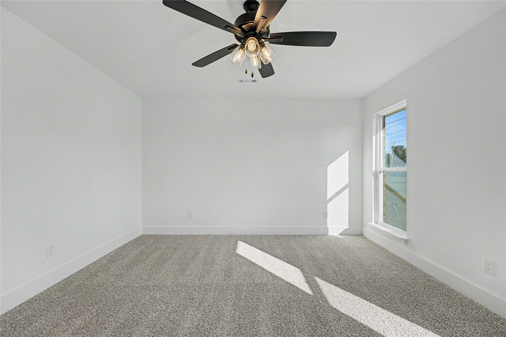 2819 E Liberty Place Property Photo 20