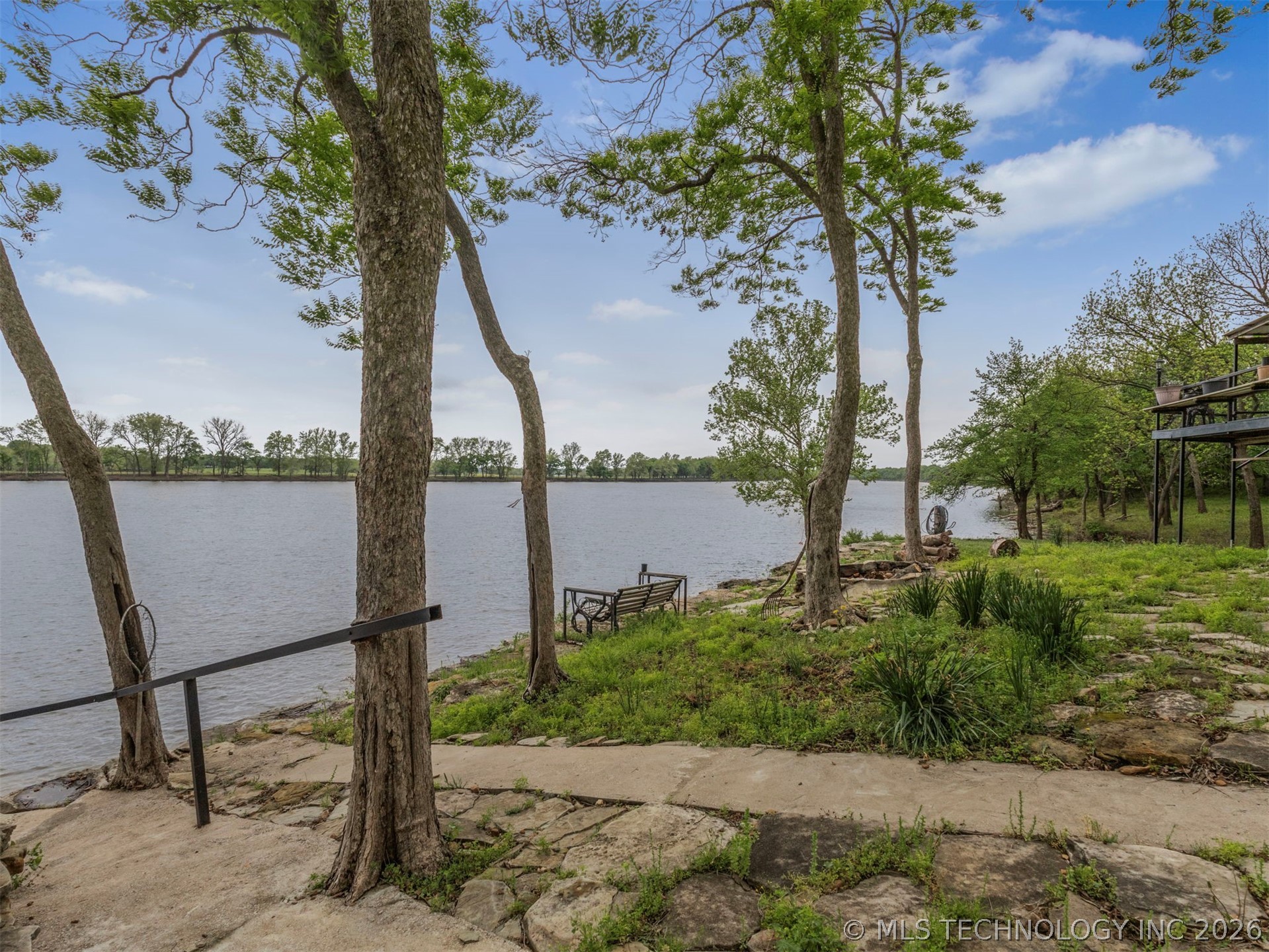 546 Leisure Land Place Property Photo 3