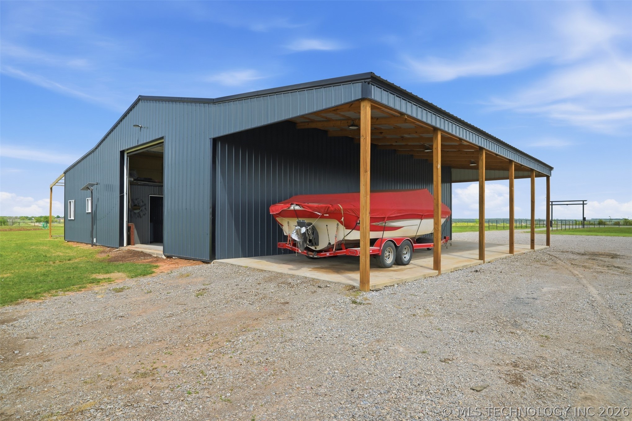 7049 Sunshine Property Photo 5