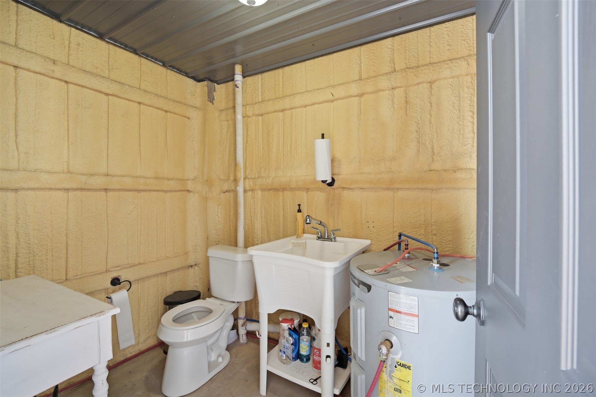 7049 Sunshine Property Photo 10