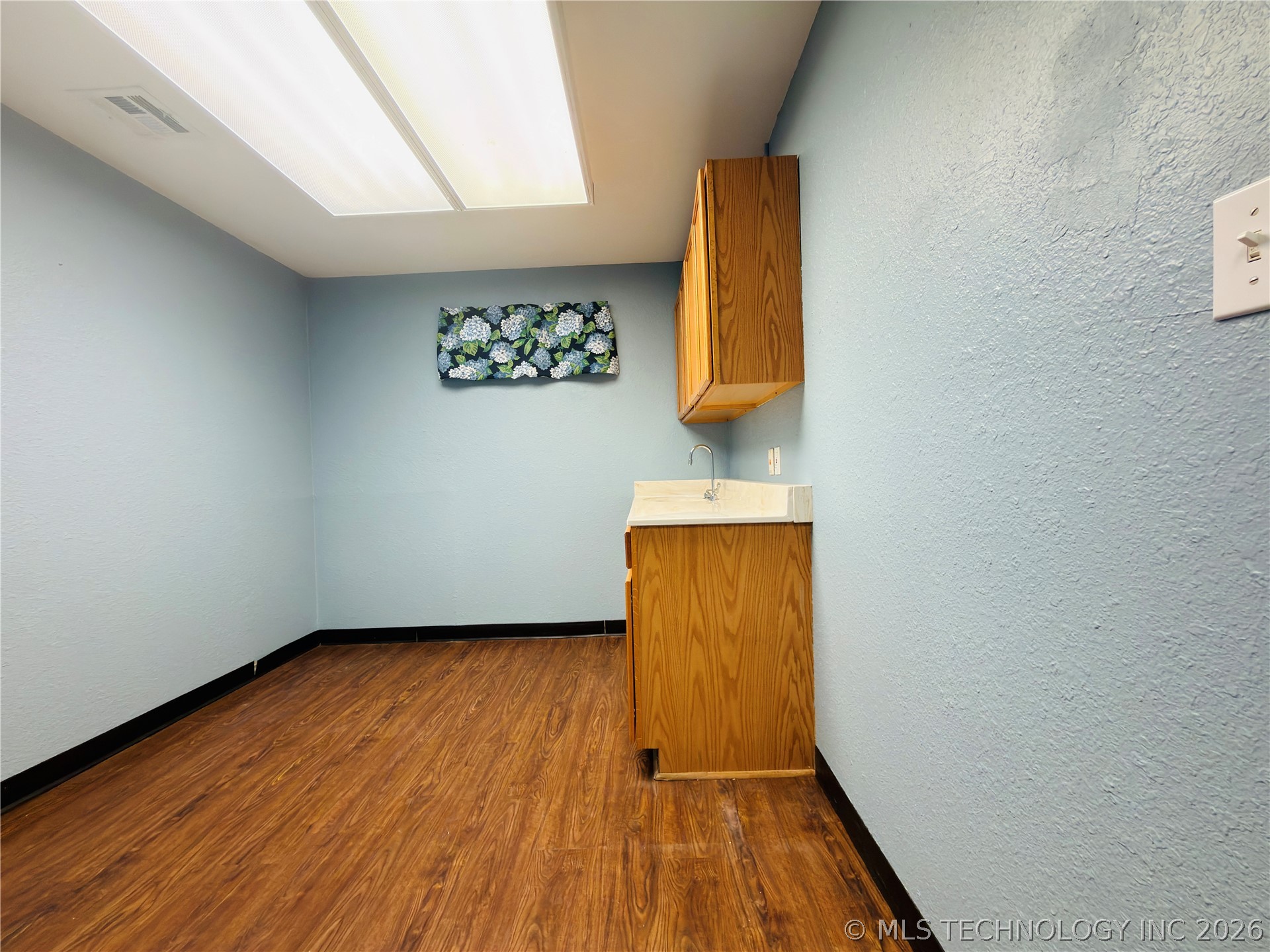 1002 E Cherry Street Property Photo 34