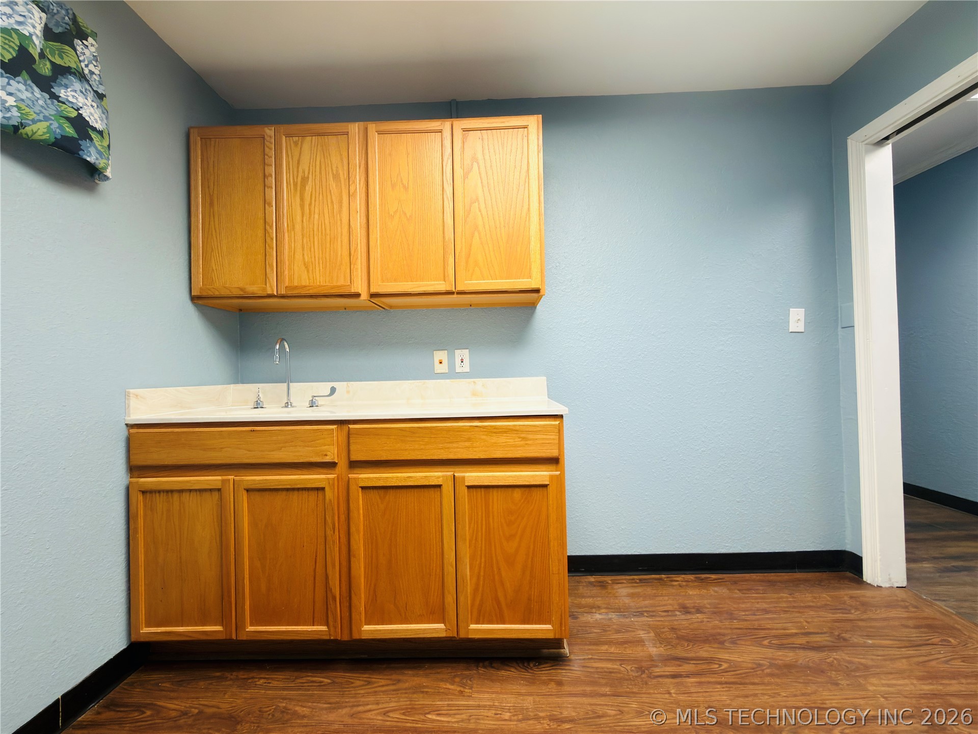 1002 E Cherry Street Property Photo 35
