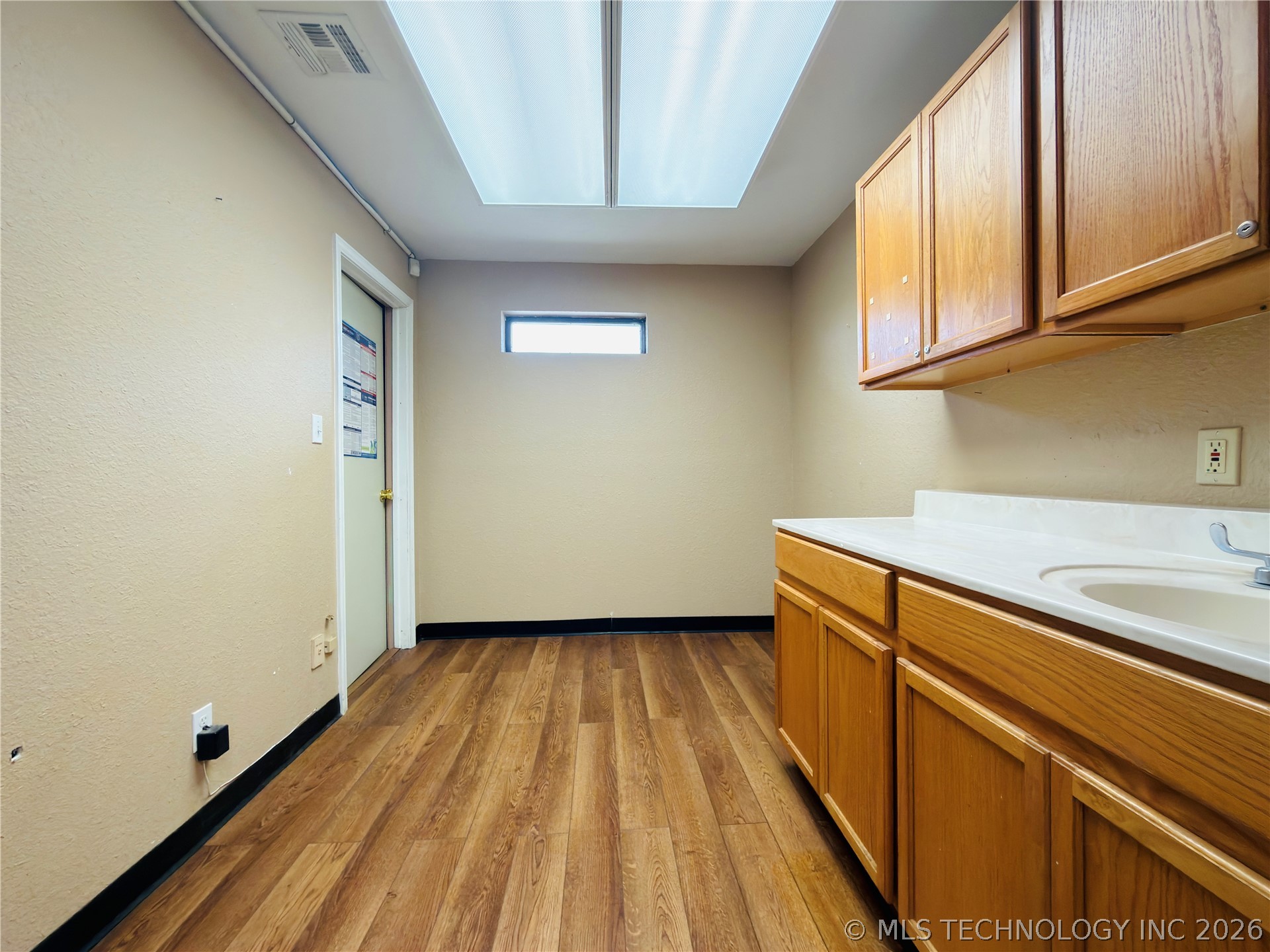 1002 E Cherry Street Property Photo 45