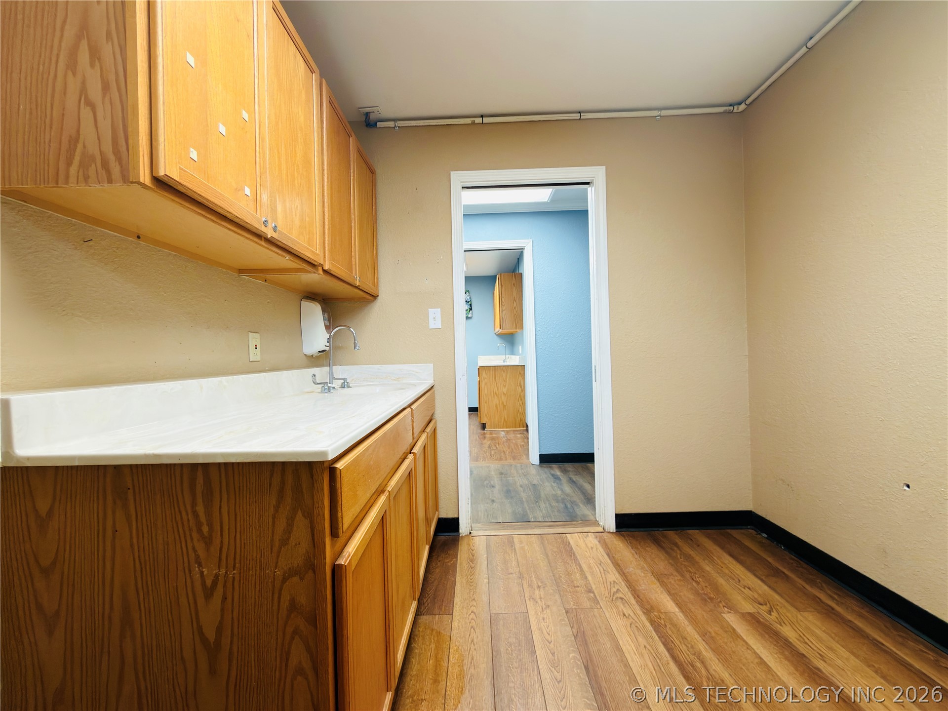 1002 E Cherry Street Property Photo 46