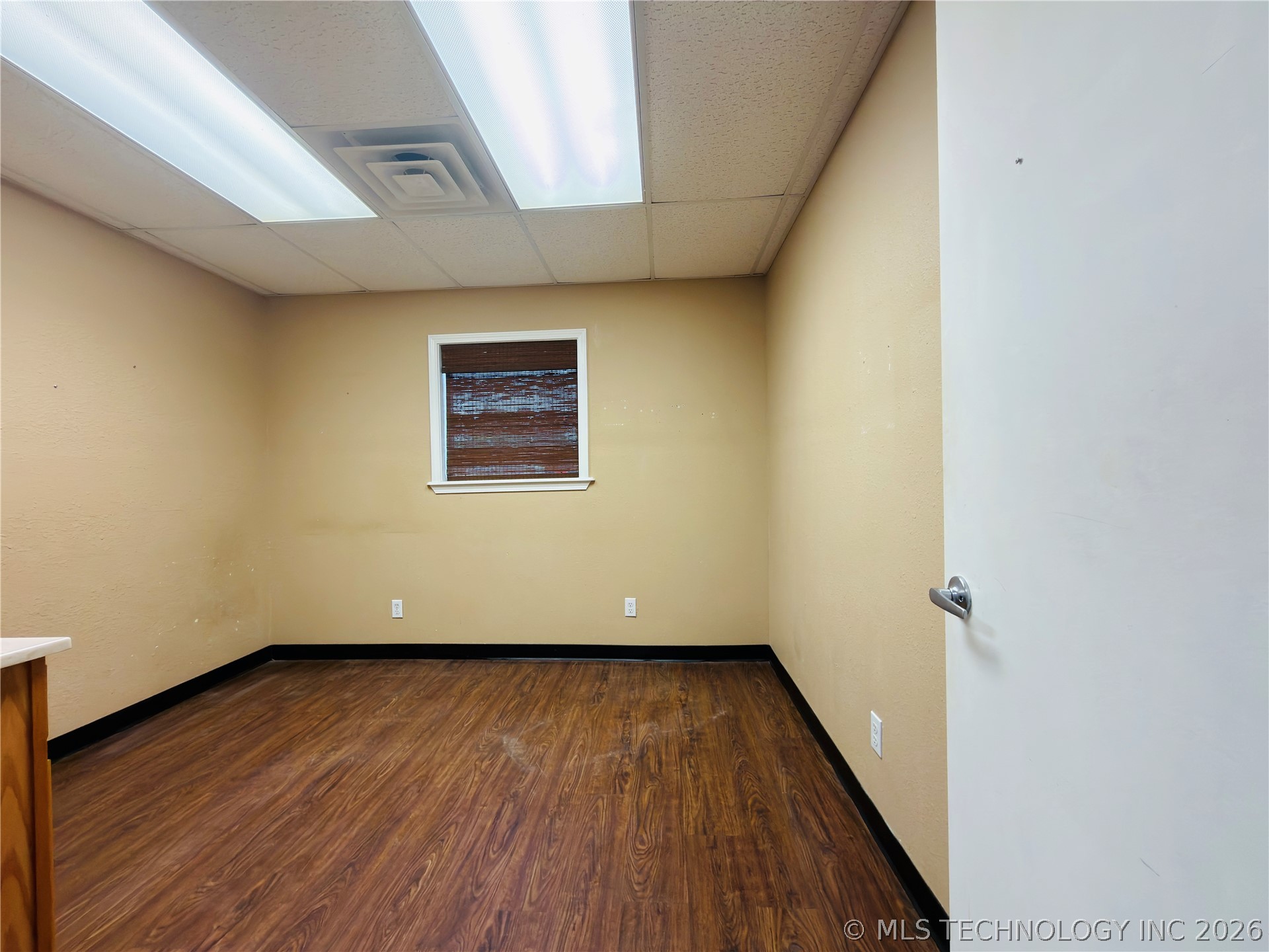 1002 E Cherry Street Property Photo 51