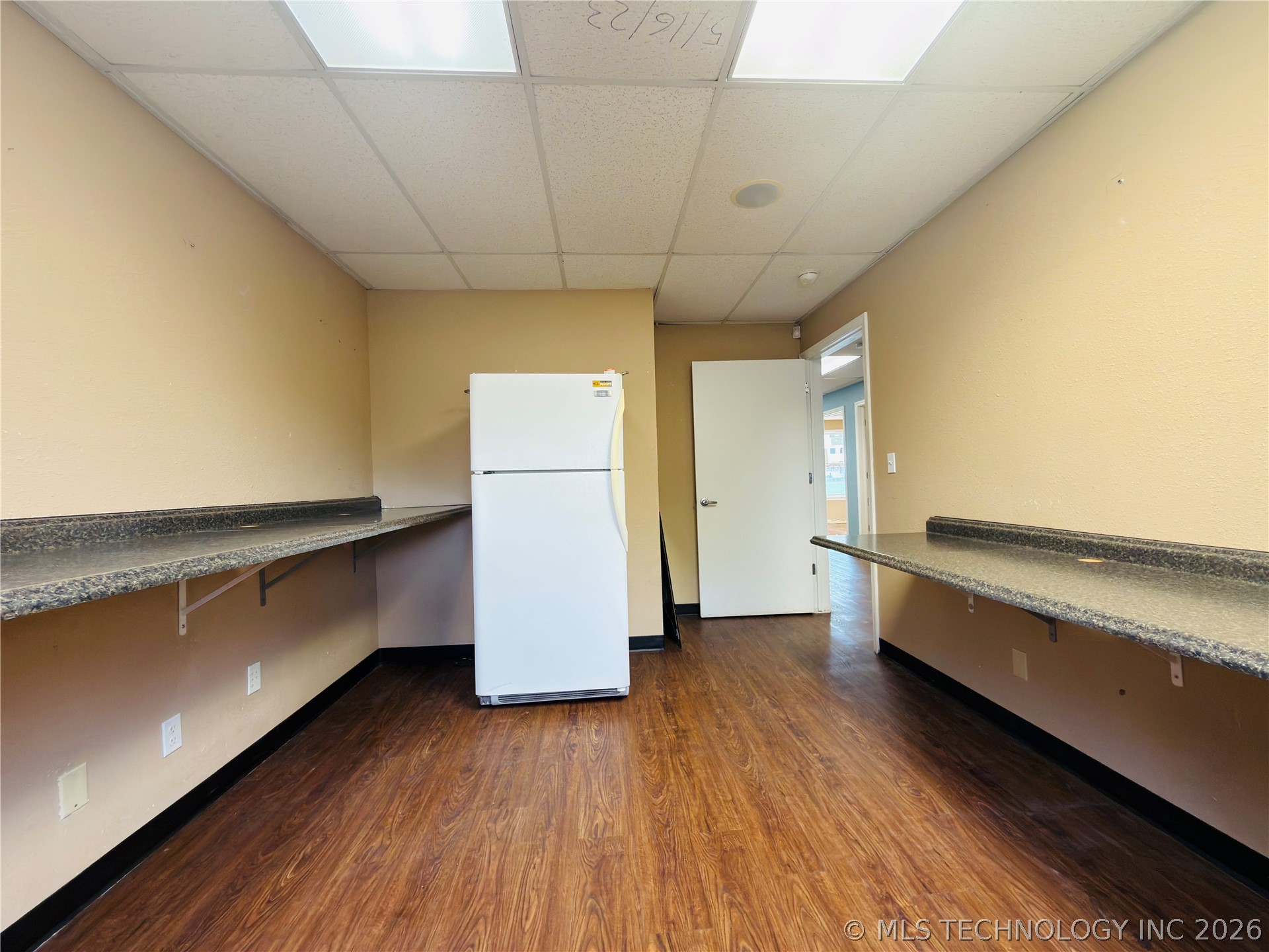 1002 E Cherry Street Property Photo 59