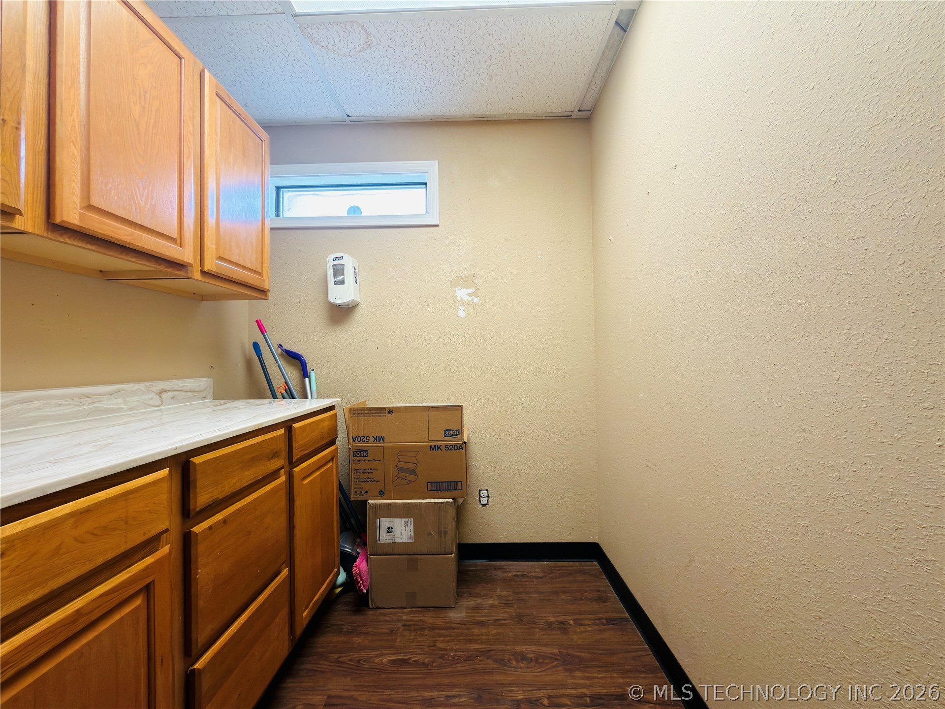 1002 E Cherry Street Property Photo 60