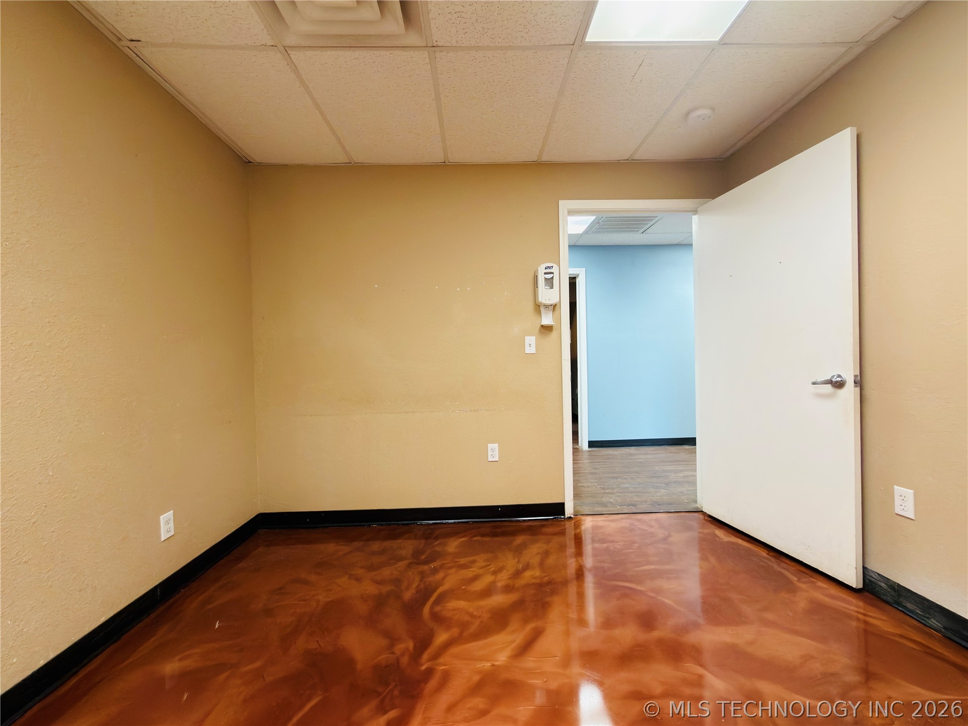 1002 E Cherry Street Property Photo 63