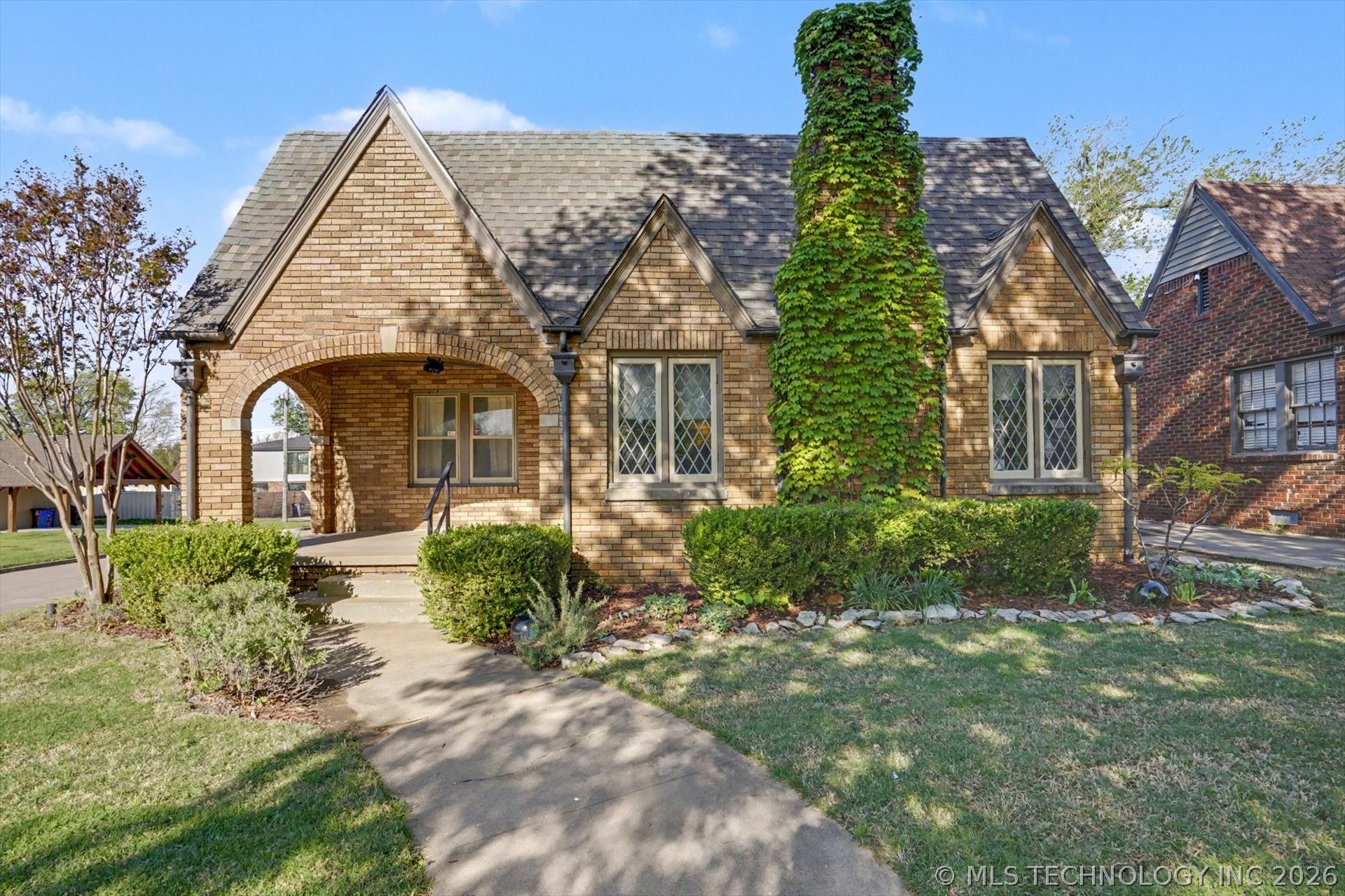 1548 S Delaware Avenue Property Photo 1