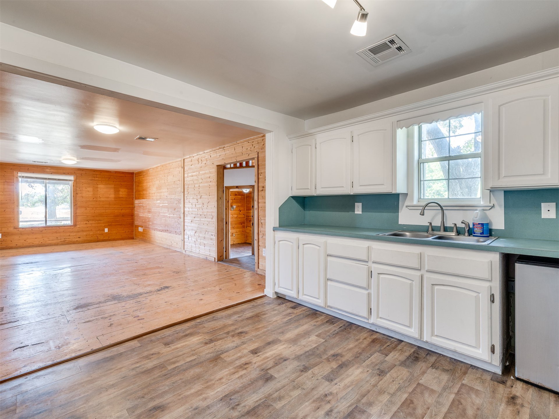 9711 Us Highway 60 Road Property Photo 17