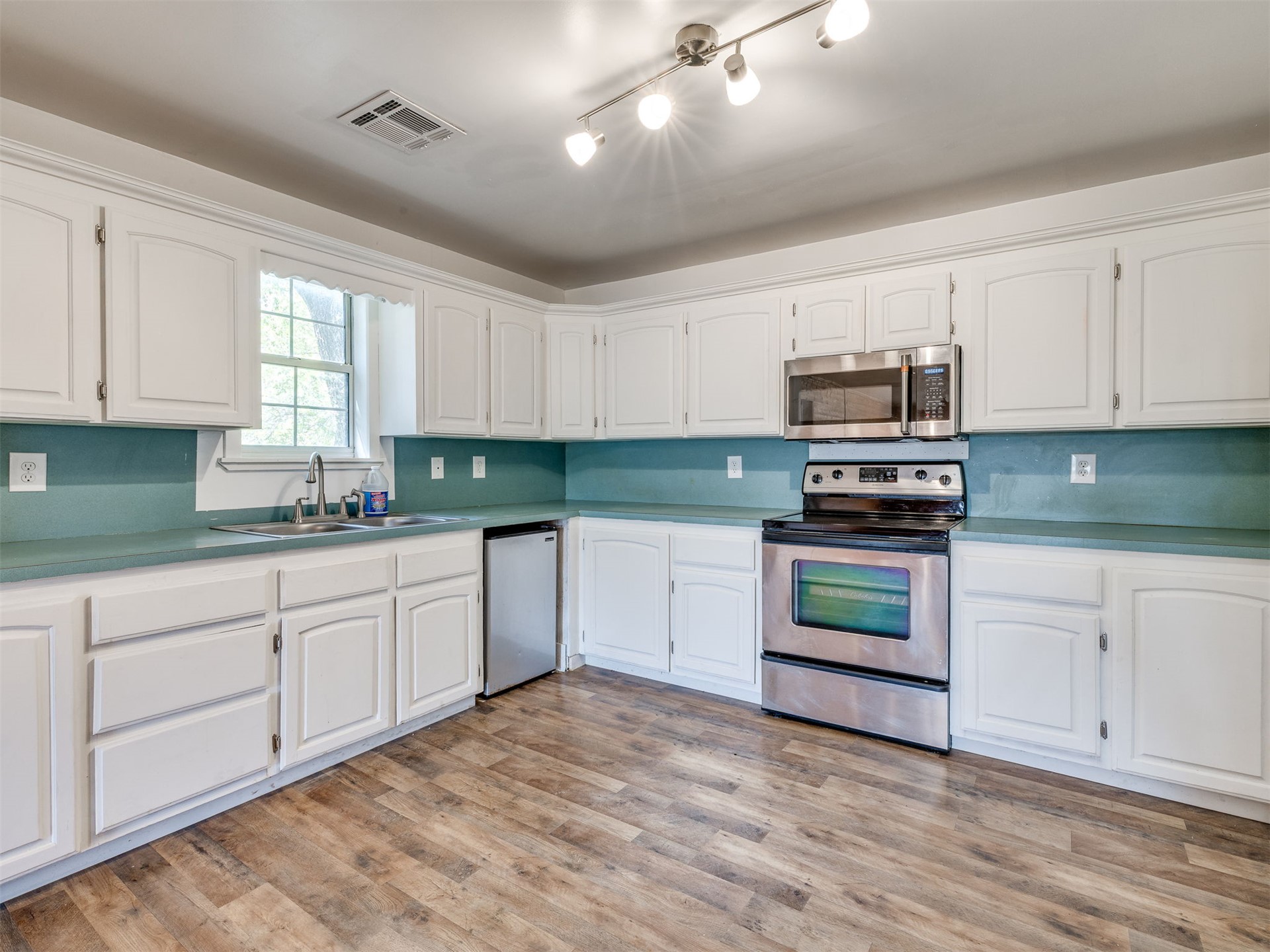 9711 Us Highway 60 Road Property Photo 18